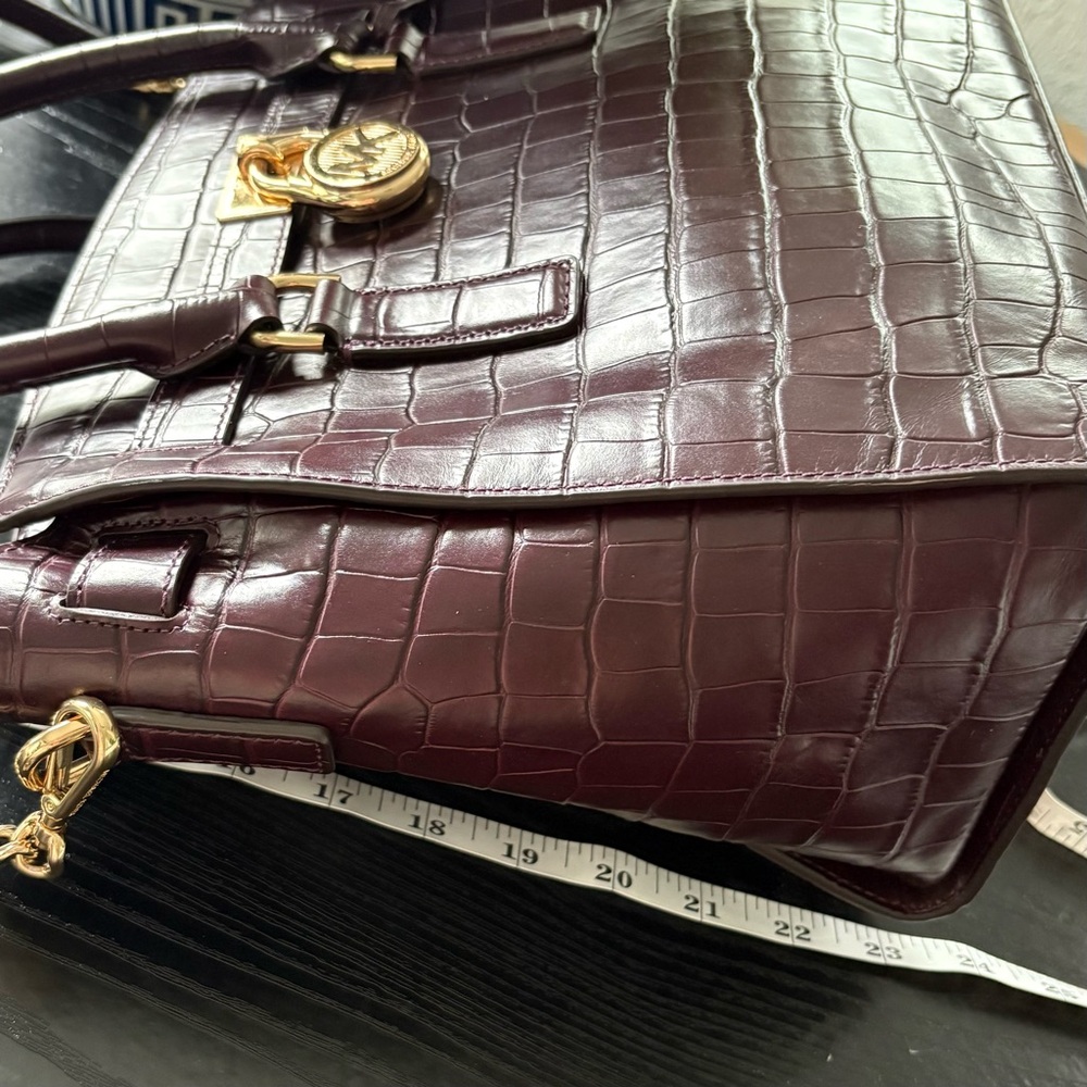 Michael Kors Merlot Colored Croc-Embossed Hamilton - Picture 14 of 14
